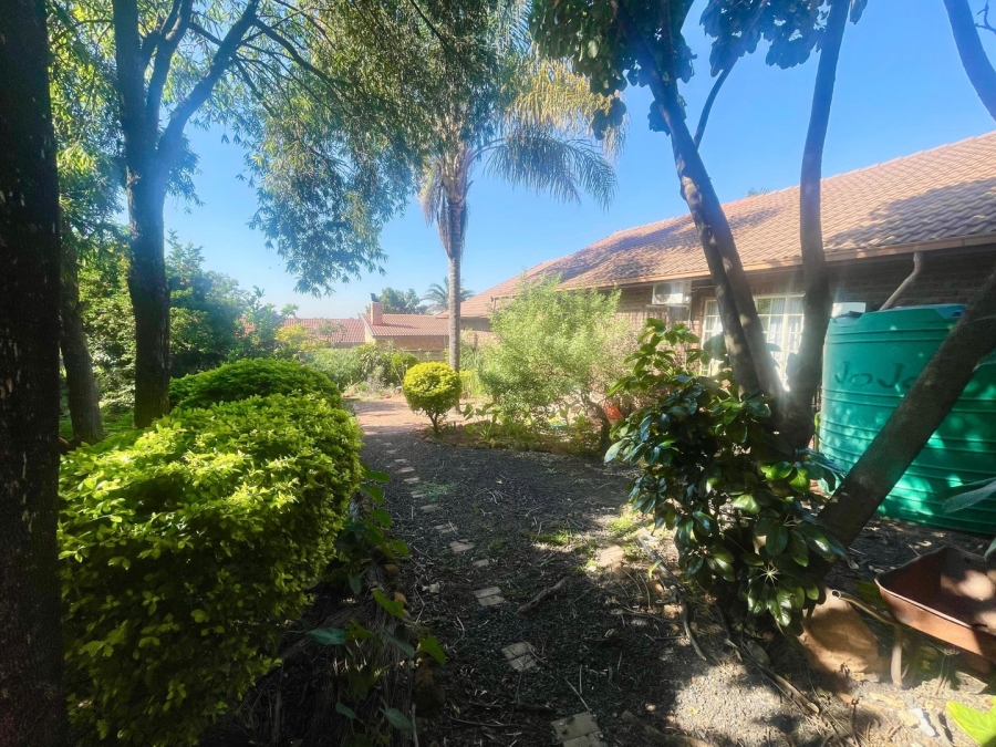 3 Bedroom Property for Sale in Safari Gardens North West